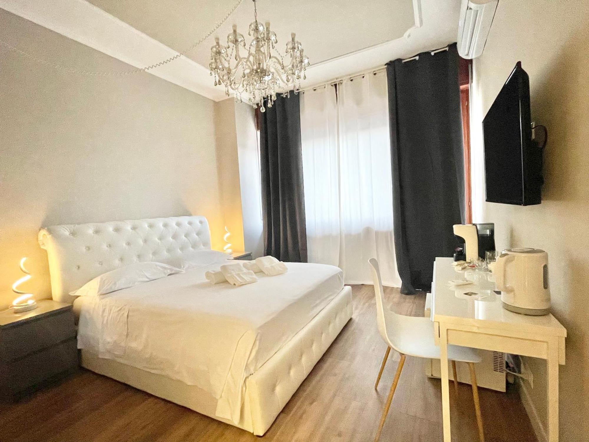 Regina Elena Rooms 佩斯卡拉 外观 照片